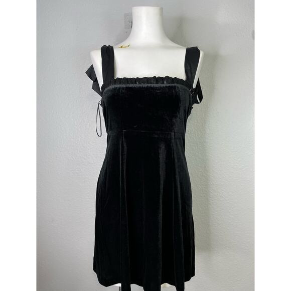 Danielle Bernstein Velvet Mini Dress - Picture 1 of 8
